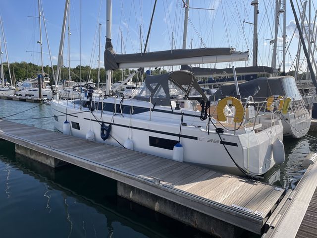 Speedbird on the pontoon at Mercury