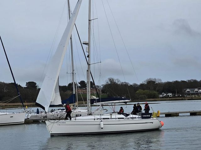 Speedbird and Concorde returning to the Hamble